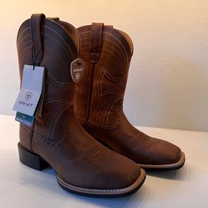 Ariat mens 7EE never worn brown cowboy boots